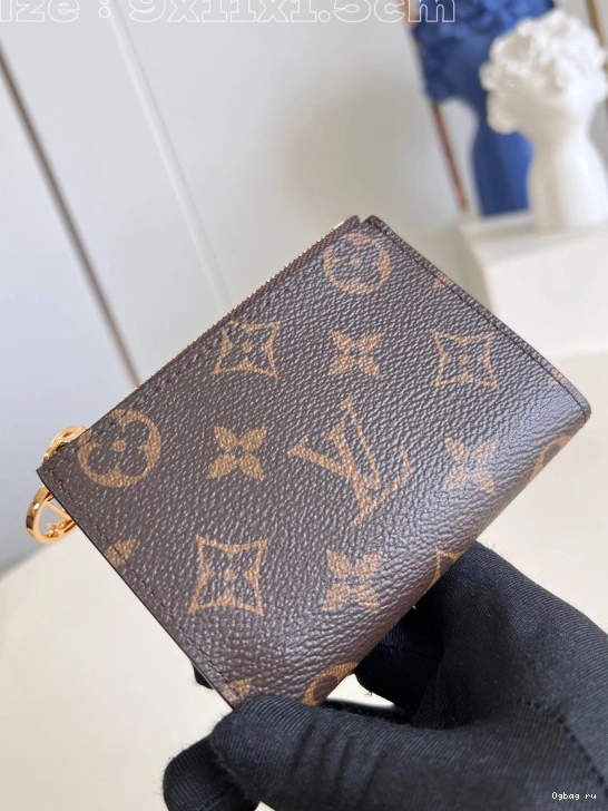 Wallet Vuitton Louis Lisa 0813
